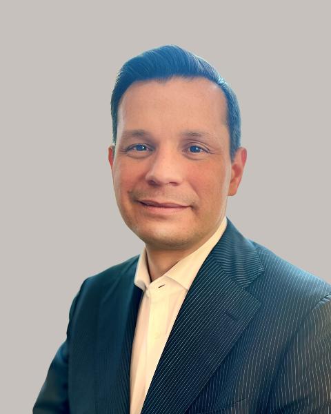 Kenny Vargas