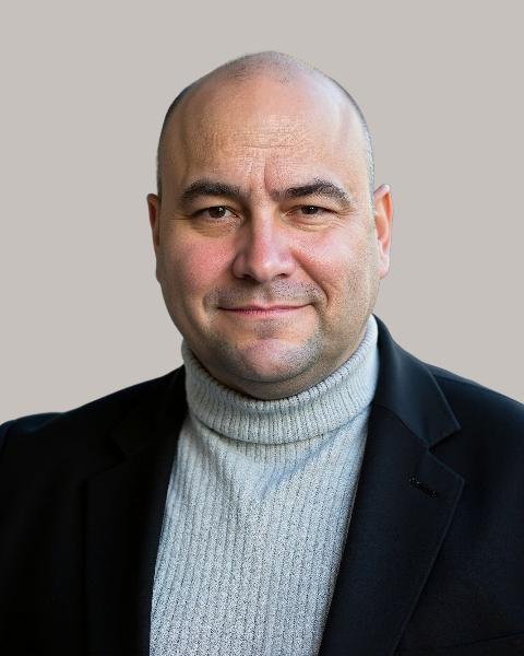Christopher Lundy